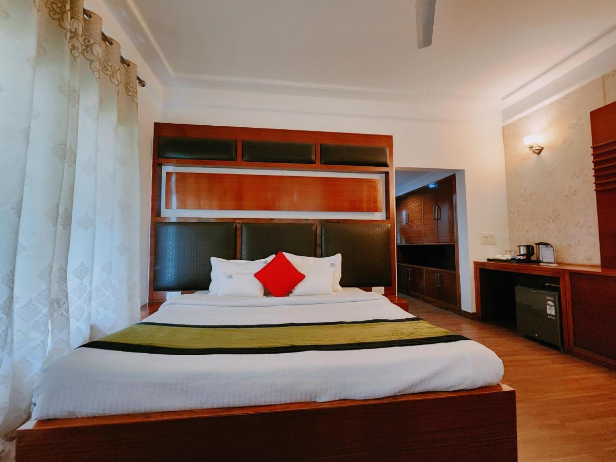 Hotel Bliss Kasauli Extérieur photo