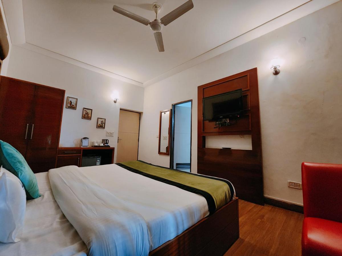 Hotel Bliss Kasauli Extérieur photo